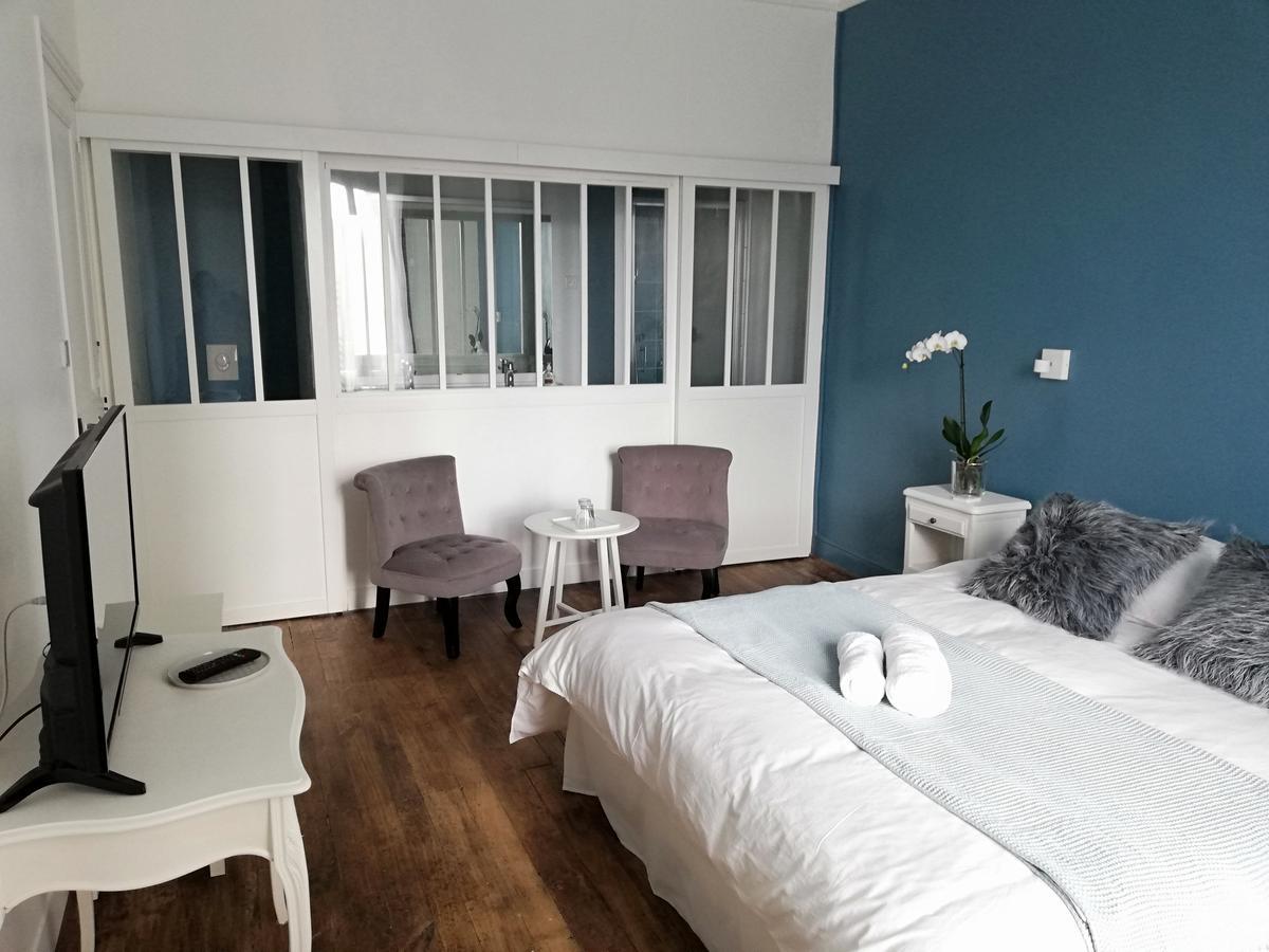 L'Angely - Chambres D'Hotes Ньор Экстерьер фото